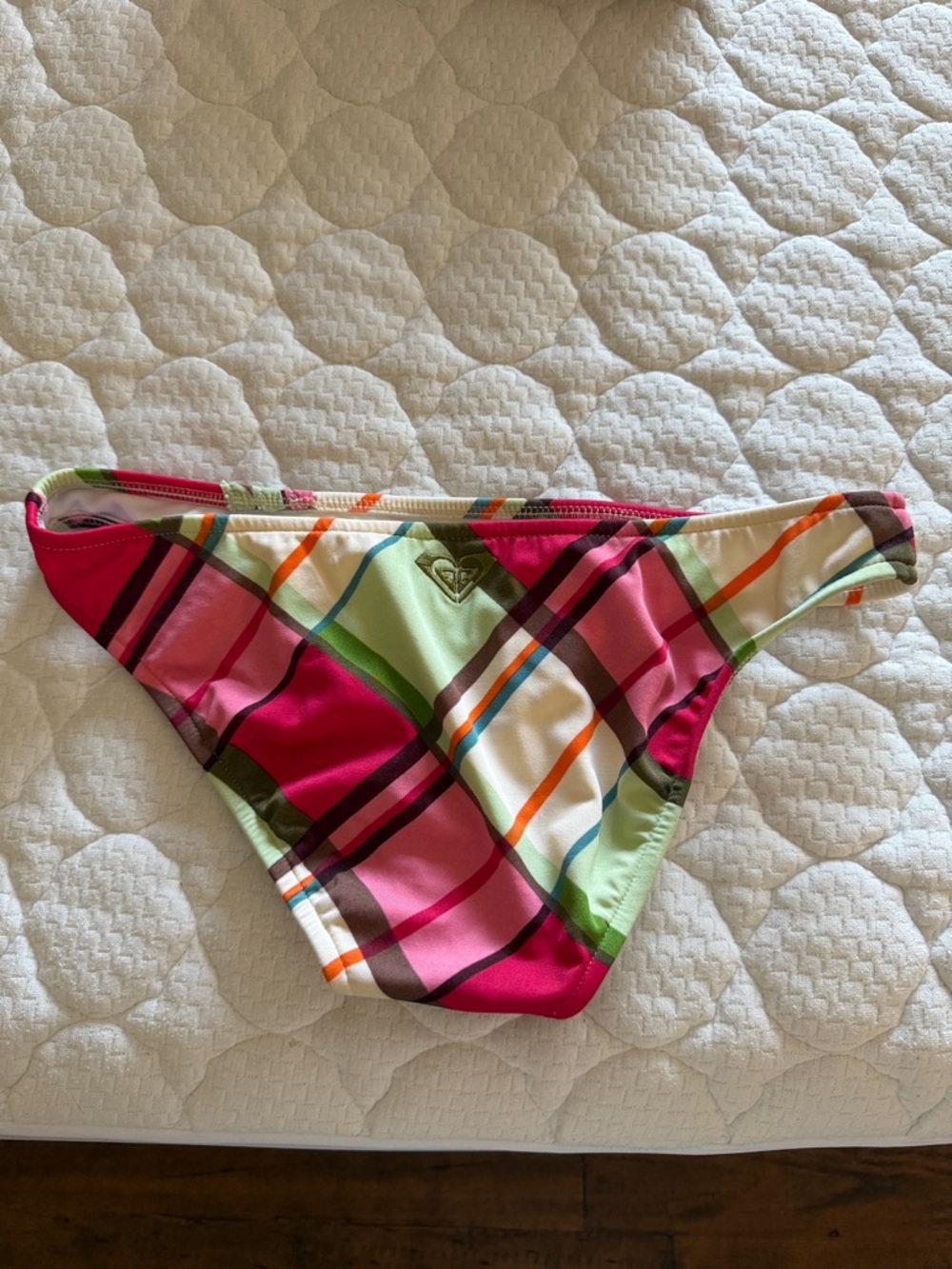 Roxy Colorful Plaid Bikini Bottom Size Medium NWOT - Picture 2 of 3
